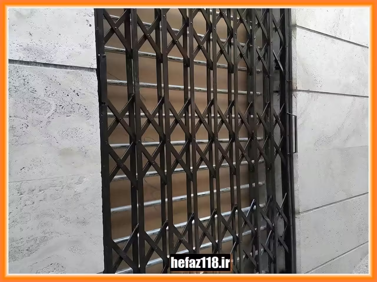 حفاظ آکاردئونی برای درب آپارتمان