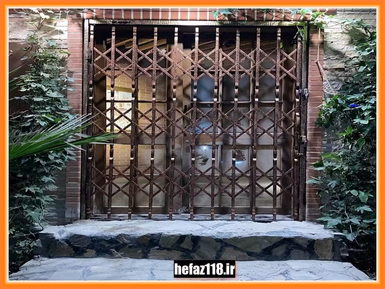 درب آکاردئونی سلطنتی