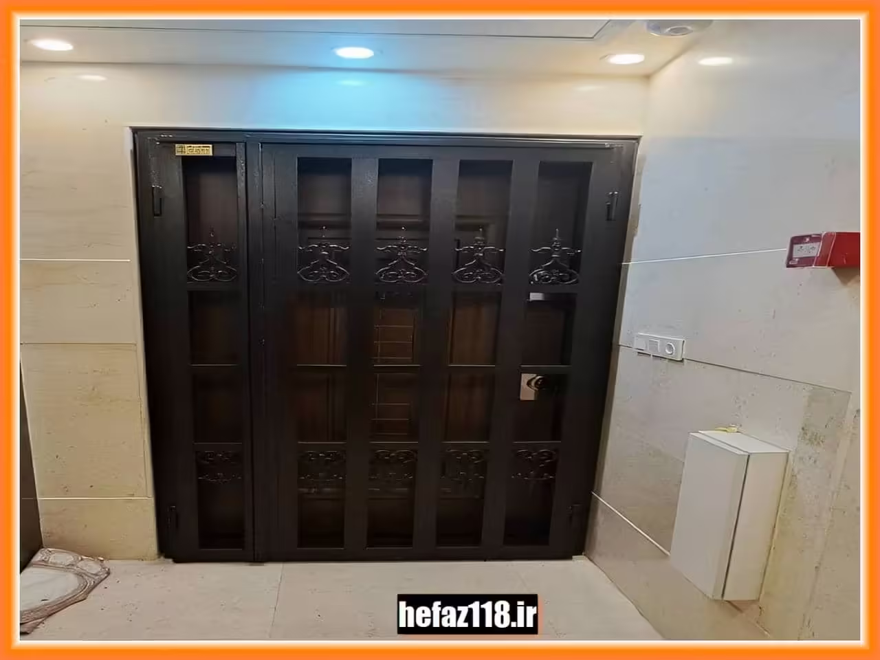 نحوه نصب و سفارش حفاظ درب آپارتمان لولایی