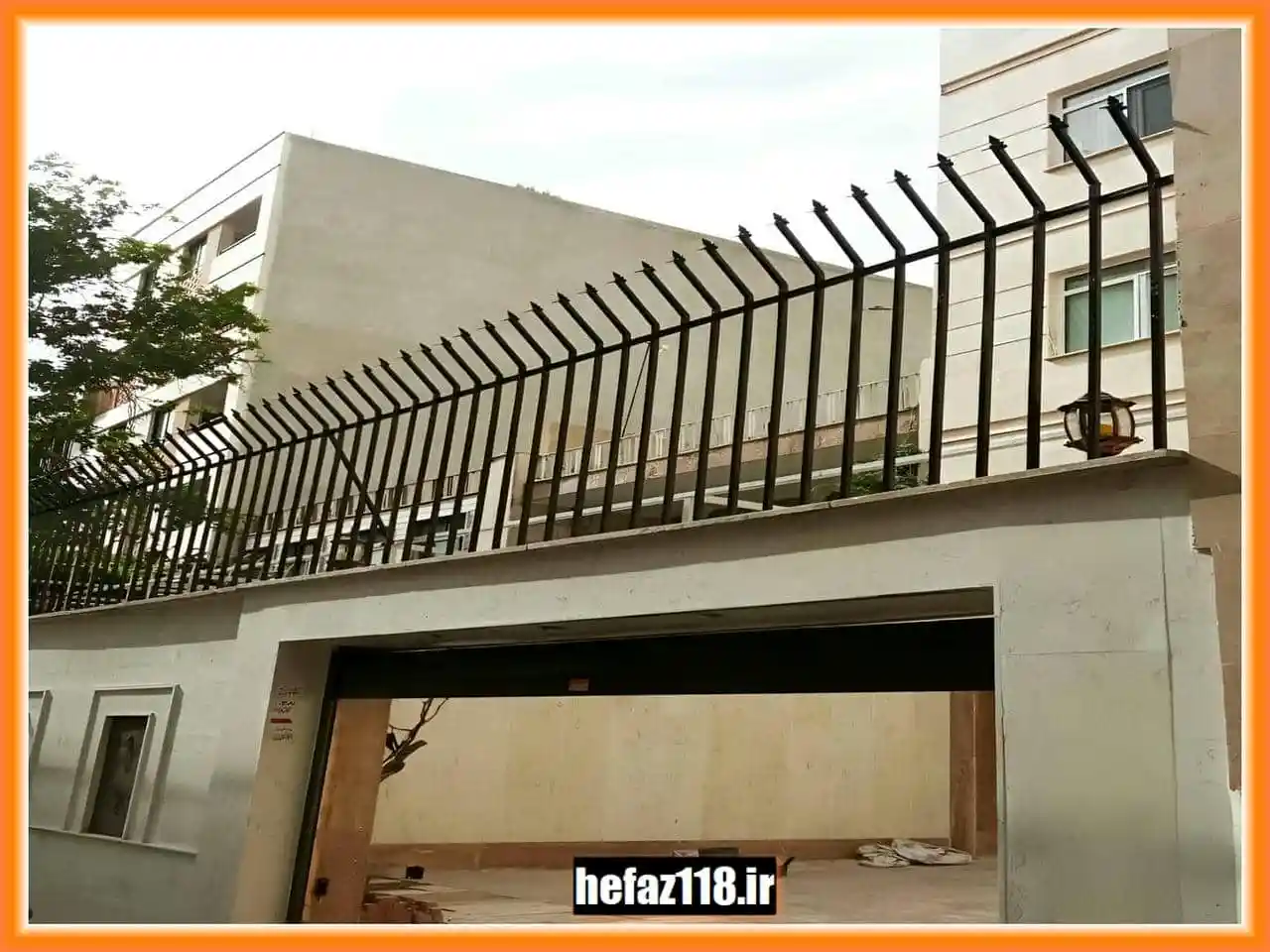 نرده فلزی دیوار سرنیزه