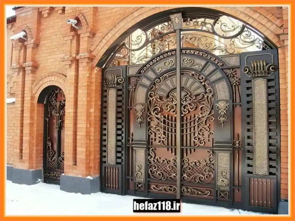 درب فرفورژه ساختمان