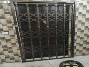 محافظ درب ورودی منزل