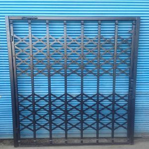 نمای حفاظ آکاردئونی ایتالیایی تسمه ساده و نقش دار