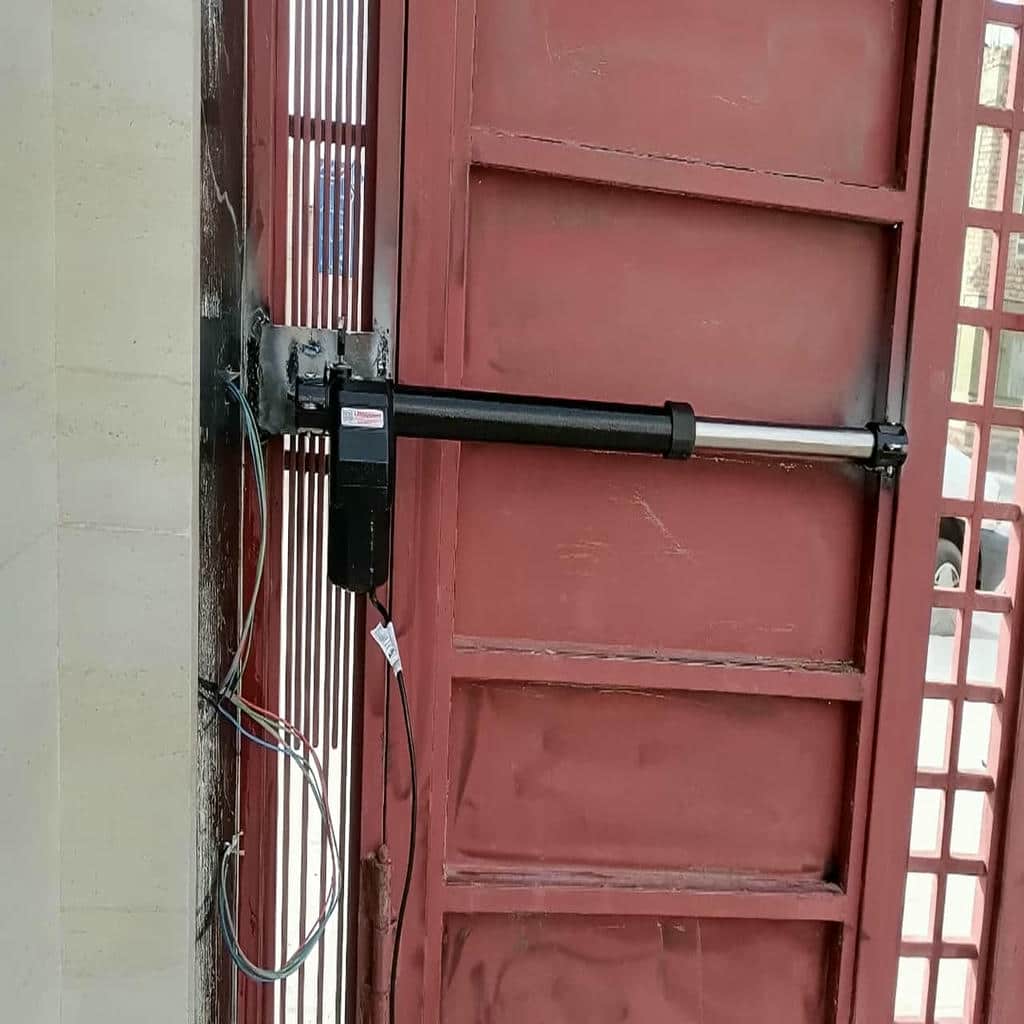 جک درب پارکینگ در بجنورد