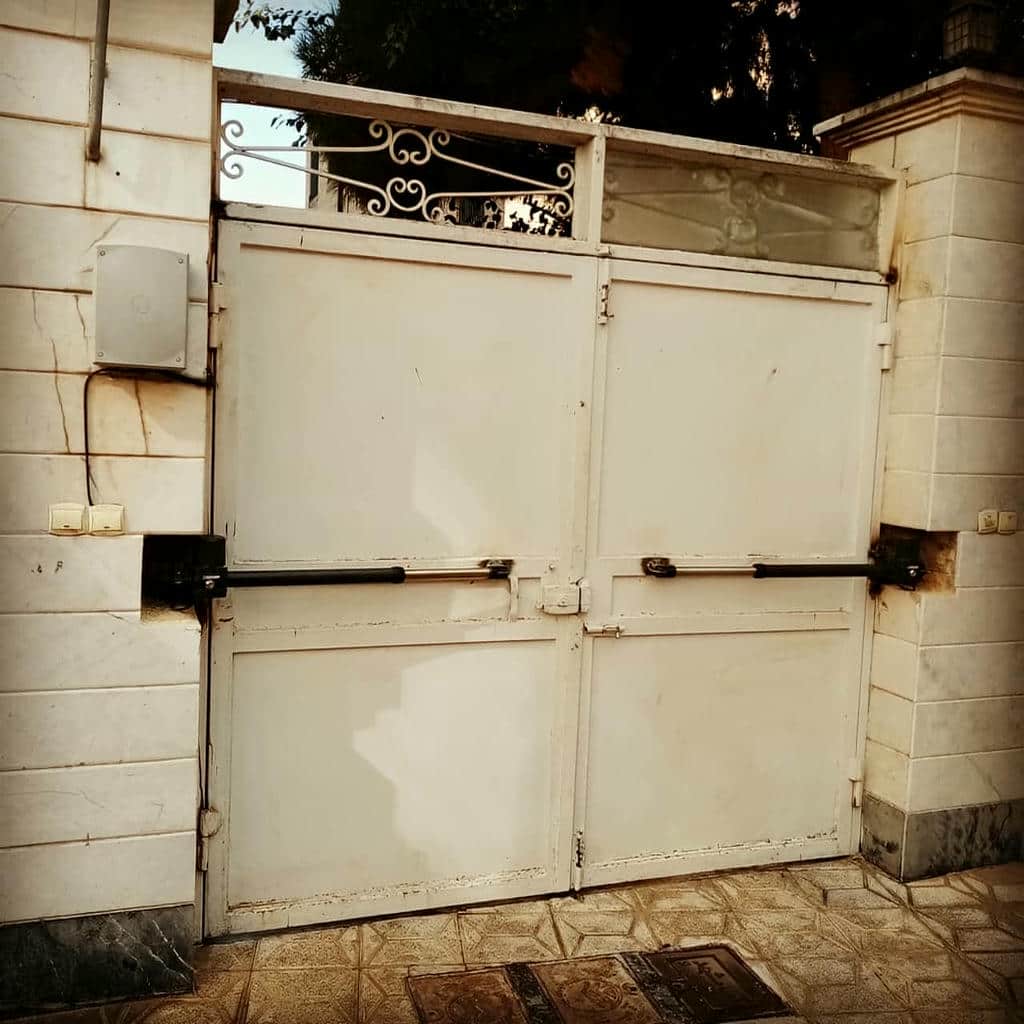خرید جک درب پارکینگ تجاری در اصفهان