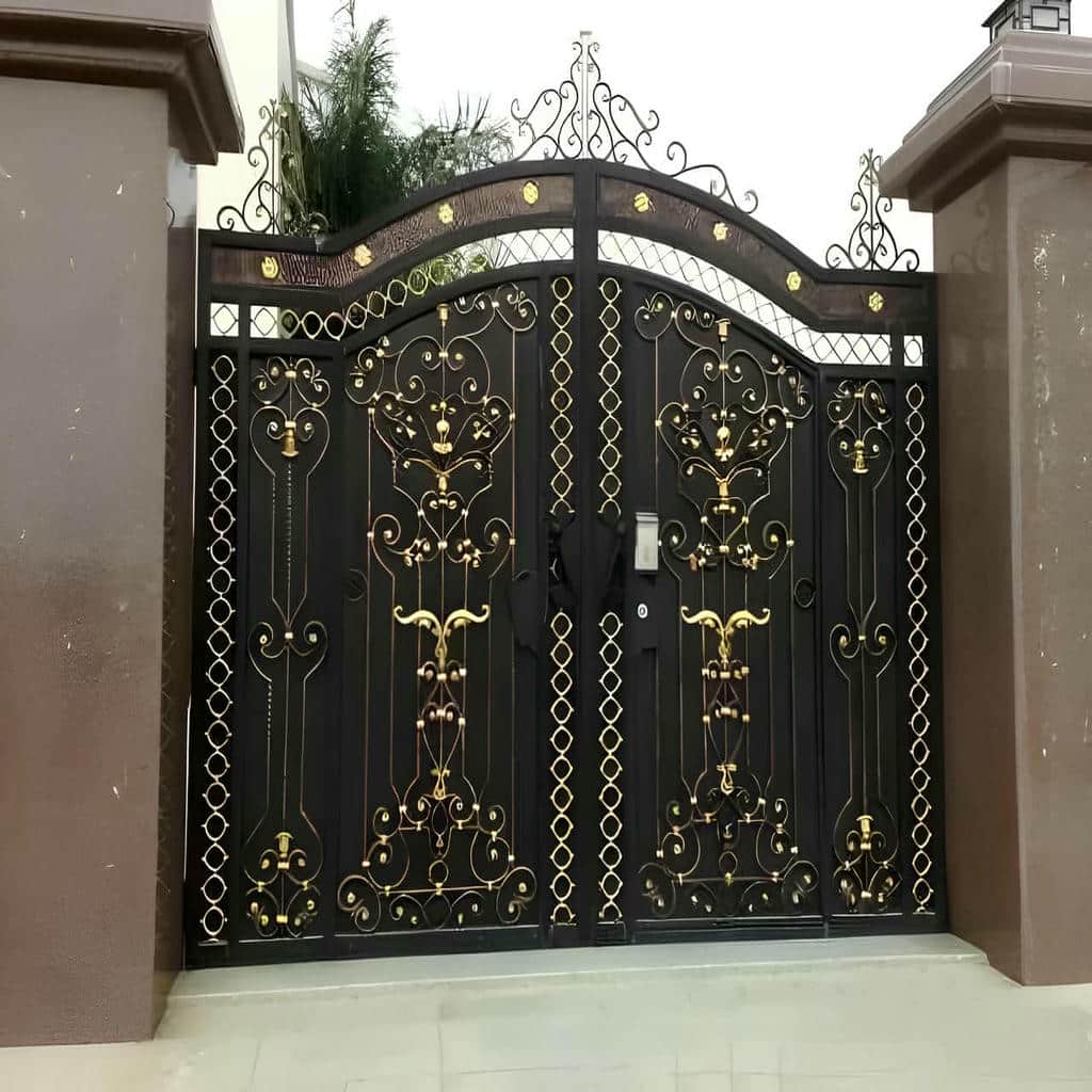 قیمت درب حیاط و ویلا فرفورژه کلاسیک در استان گیلان