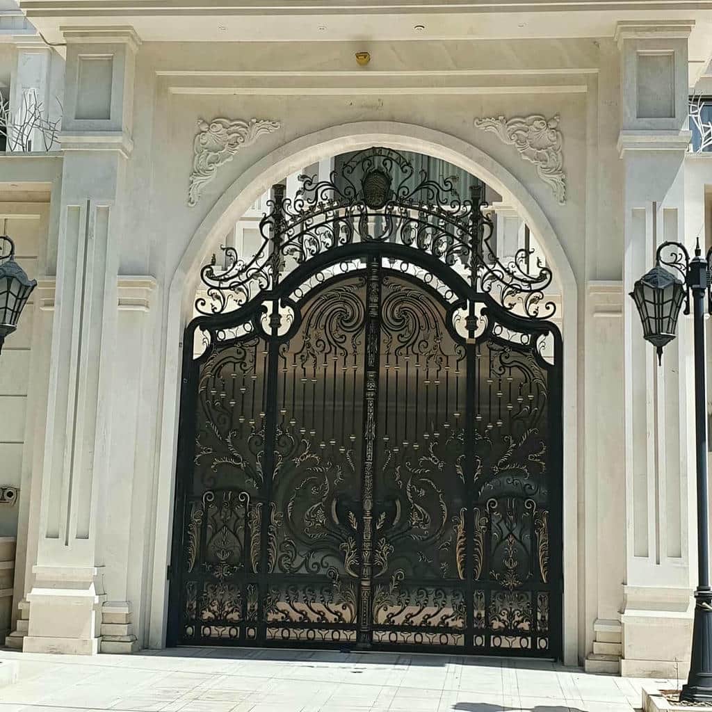 درب حیاط و ویلا در کرمان
