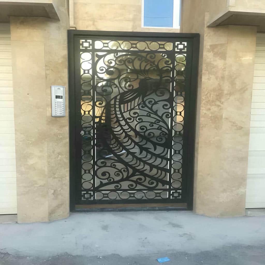 خرید درب حیاط و ویلا مسکونی در شیراز