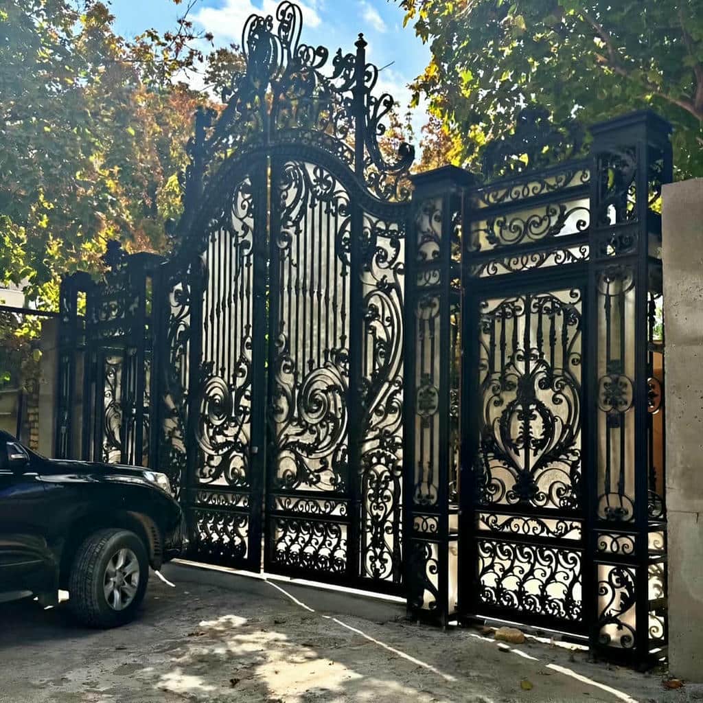 قیمت درب حیاط و ویلا ویلایی در شیراز
