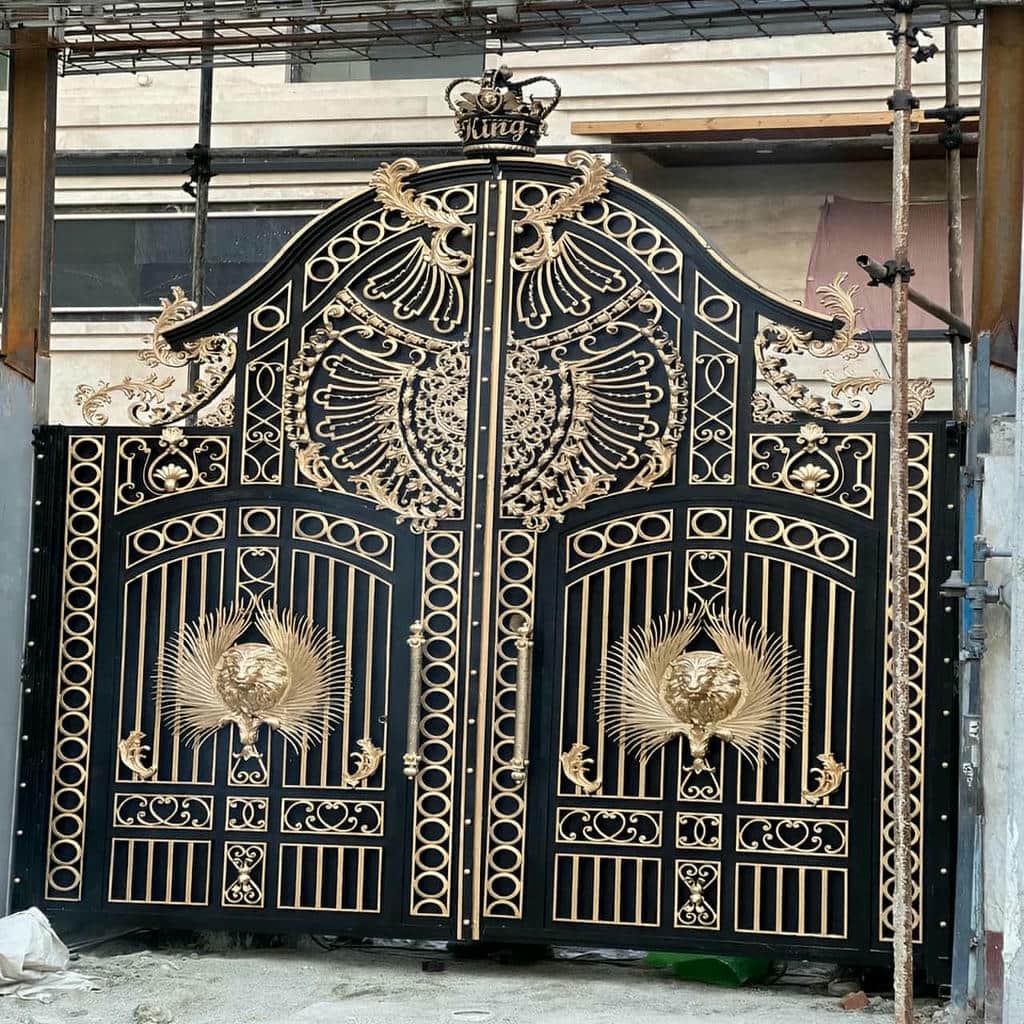 نصب درب حیاط رنگ کوره‌ای در خرم آباد
