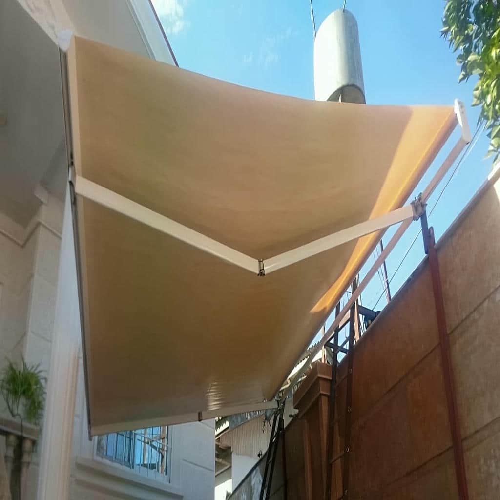 سایبان برقی در ساوه