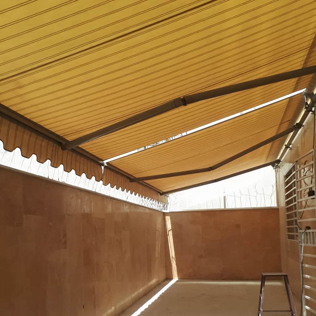 خرید سایبان برقی بازویی در رشت