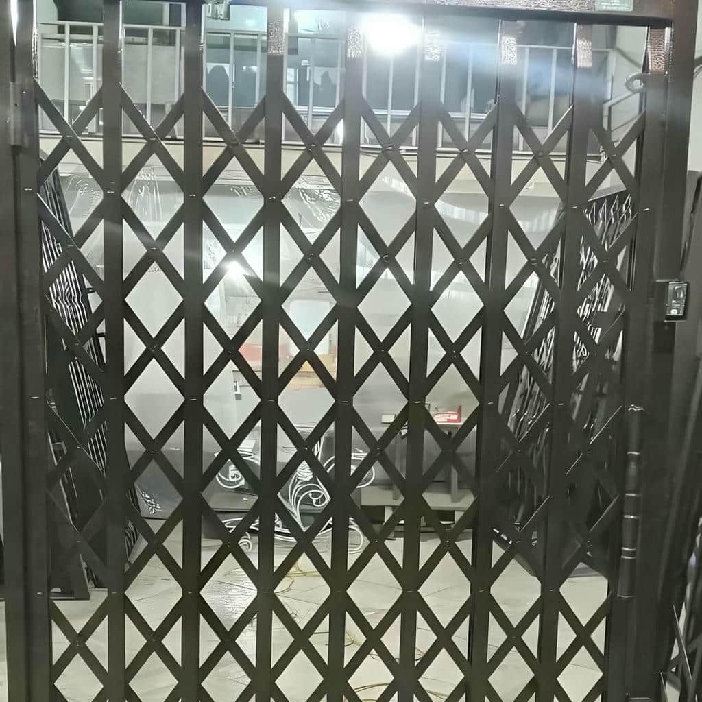 فروش درب حفاظ آکاردئونی پوشش ضدزنگ در سیرجان