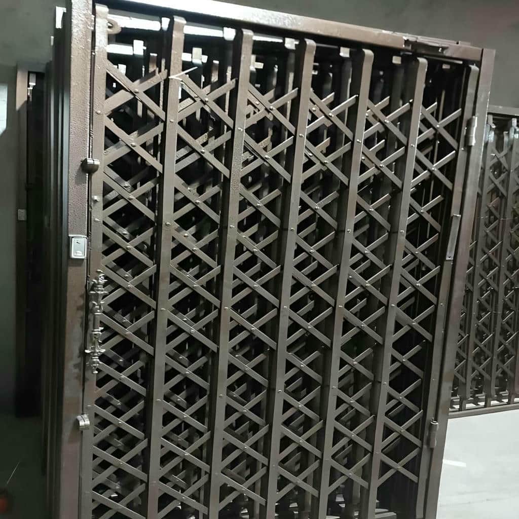 قیمت درب حفاظ آکاردئونی حفاظ پشت درب در بیرجند