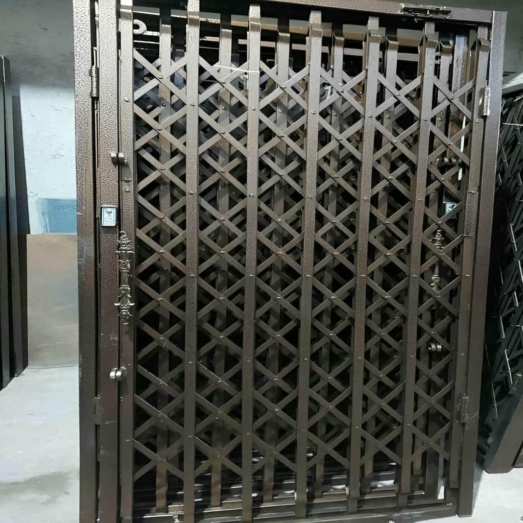 قیمت درب حفاظ آکاردئونی حفاظ پشت درب در کرج
