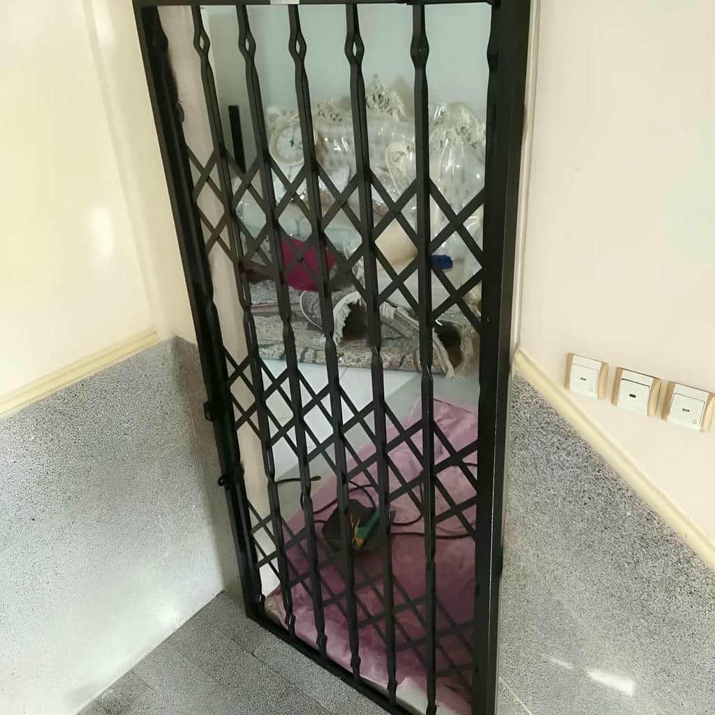 خرید درب حفاظ آکاردئونی دوگل در نوشهر