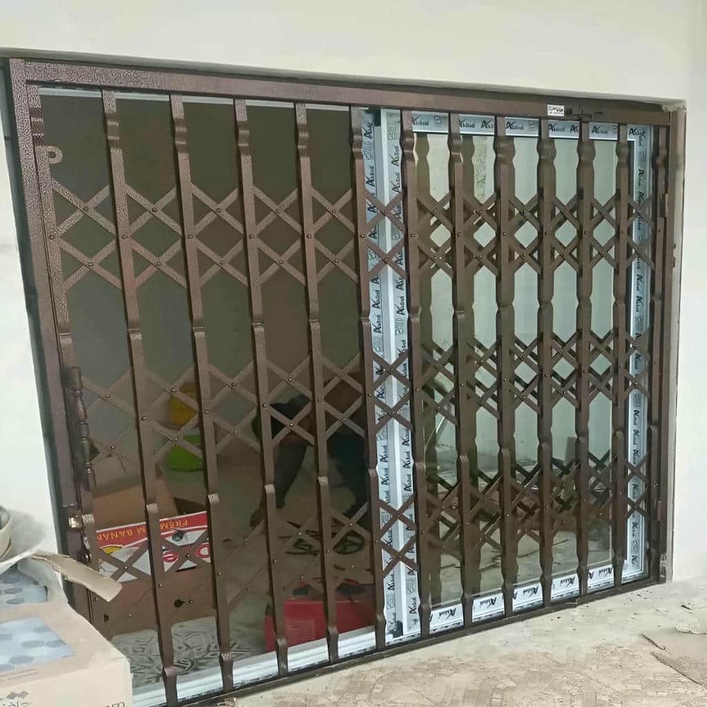 خرید درب حفاظ آکاردئونی دوگل در تبریز