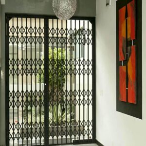 درب حفاظ آکاردئونی در شهریار