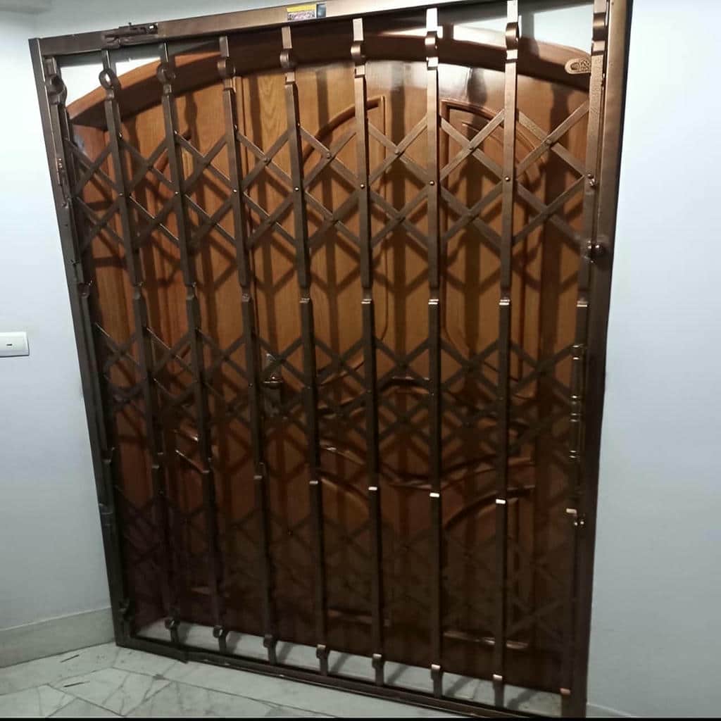 قیمت درب حفاظ آکاردئونی ضخامت پروفیل در بندرعباس
