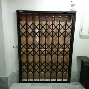 درب حفاظ آکاردئونی در بومهن