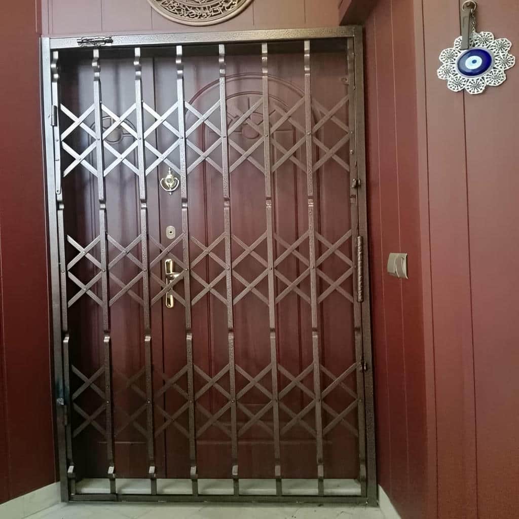 قیمت درب حفاظ آکاردئونی حفاظ پشت درب در محمودآباد