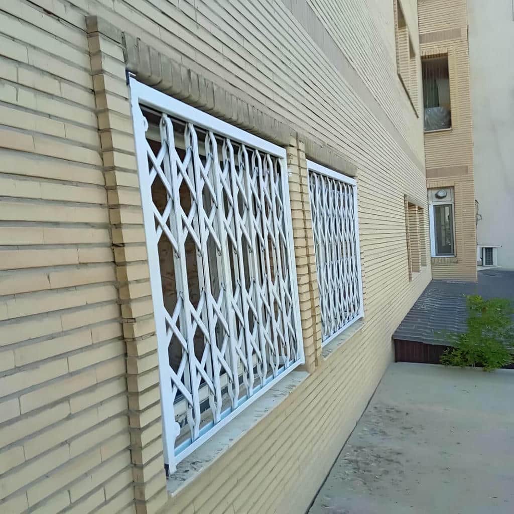 قیمت درب حفاظ آکاردئونی سه گل در کرج