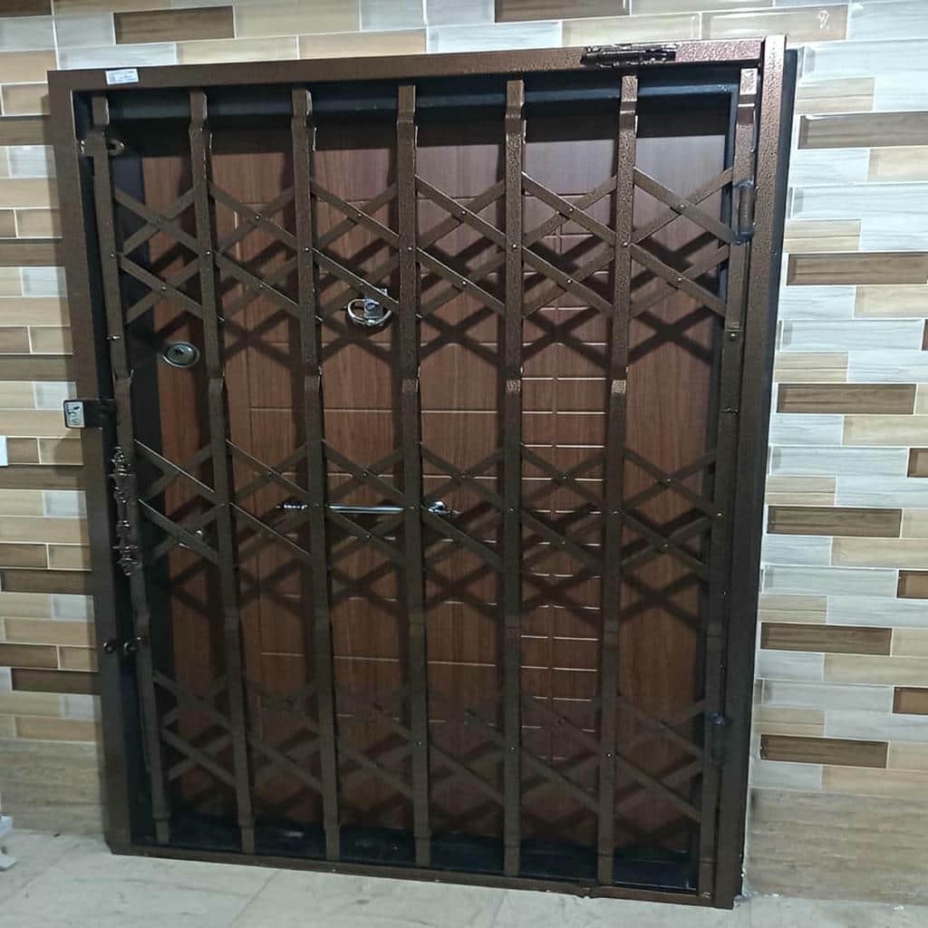 خرید درب حفاظ آکاردئونی قفل ضدبرش در کرمان