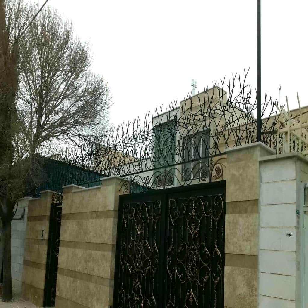 حفاظ شاخ گوزنی در خرم آباد