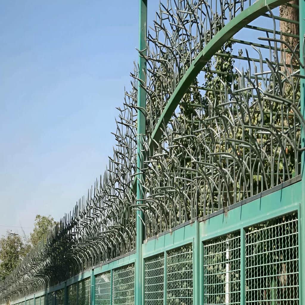 نصب حفاظ شاخ گوزنی ضدزنگ کوره ای در قم
