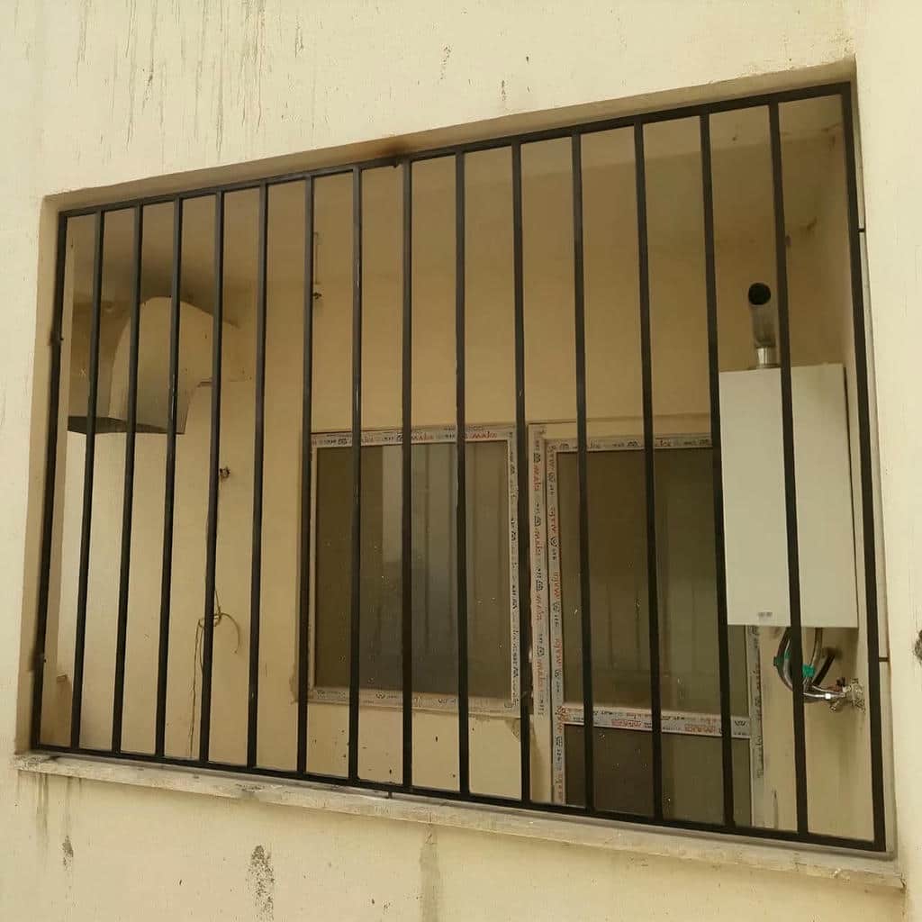 نصب حفاظ پنجره بازشو در سیرجان