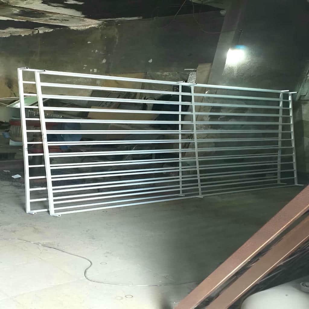 نصب حفاظ پنجره بازشو در قائمشهر