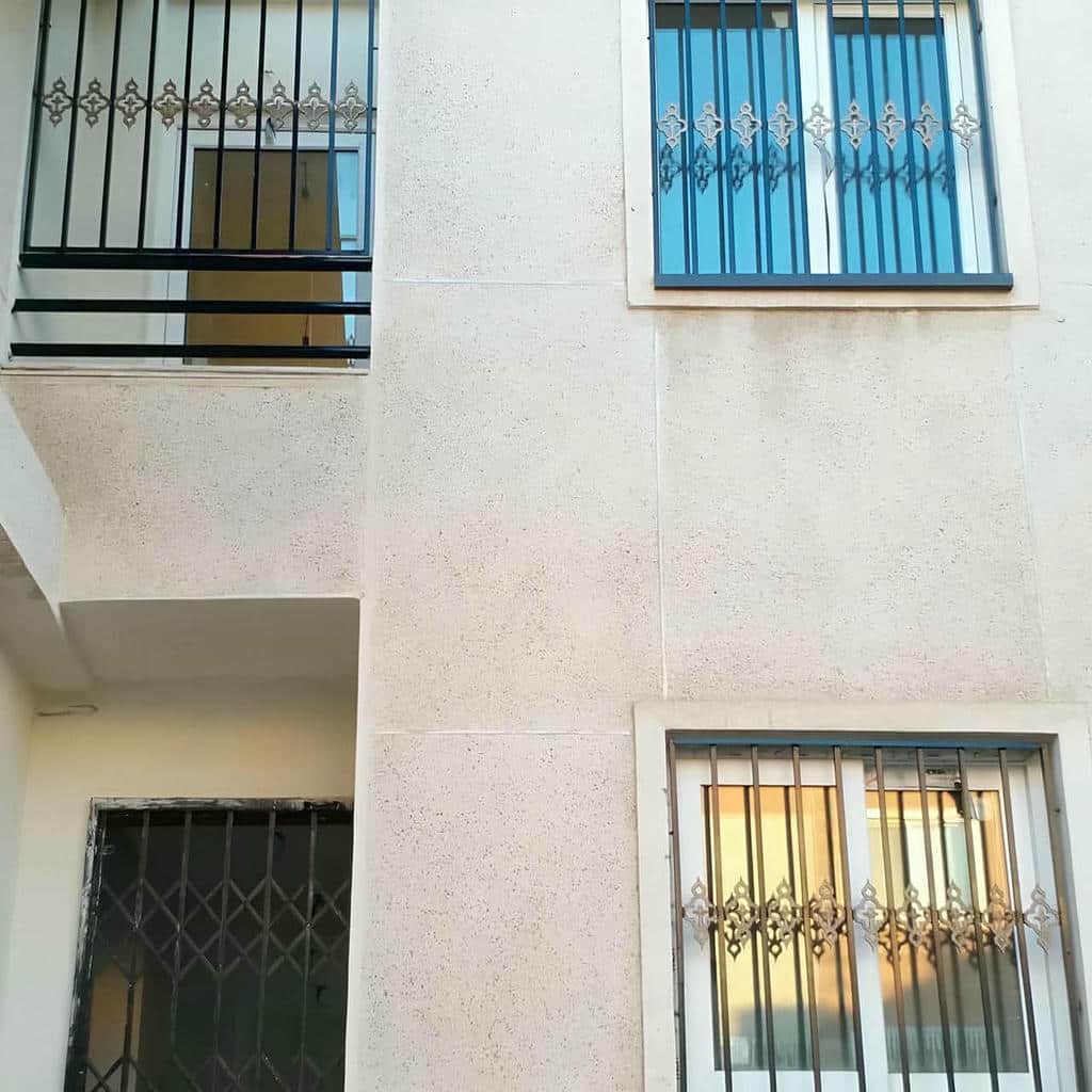 حفاظ پنجره در سیرجان