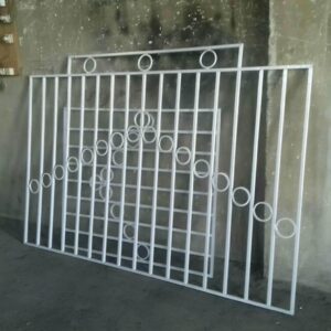 حفاظ پنجره در کاشان