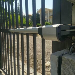 جک درب پارکینگ در همدان