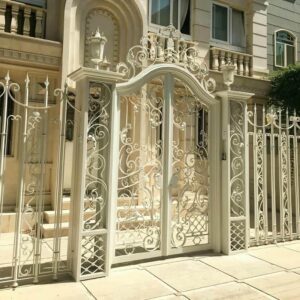 درب حیاط در ملارد