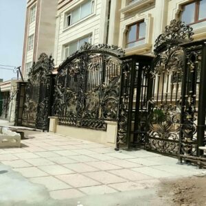 درب حیاط و ویلا در چالوس