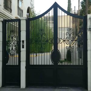 درب حیاط و ویلا در همدان