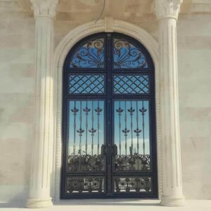 درب حیاط و ویلا در رشت