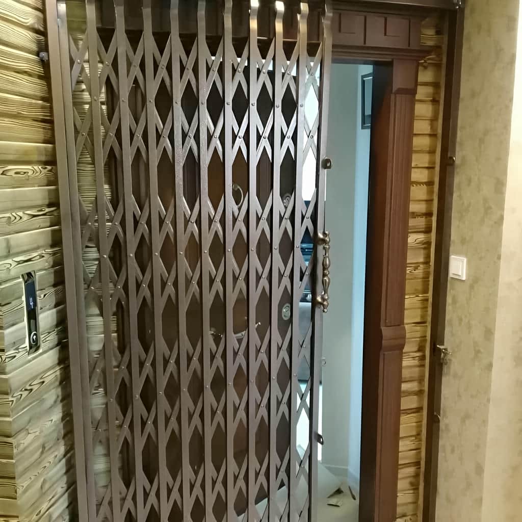 12 مدل حفاظ آکاردئونی کم جا راهرو