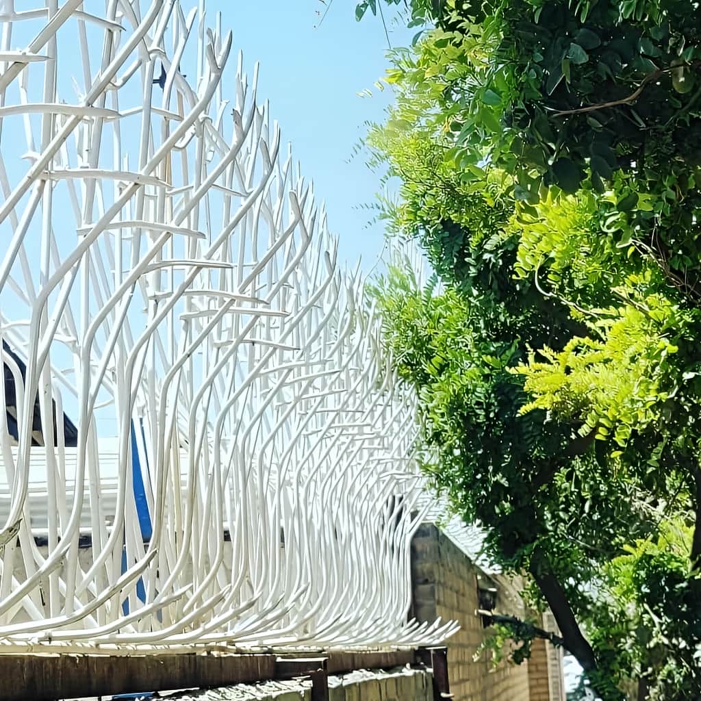 سفارش حفاظ بوته ای دیوار پرتراکم با رنگ کورهای