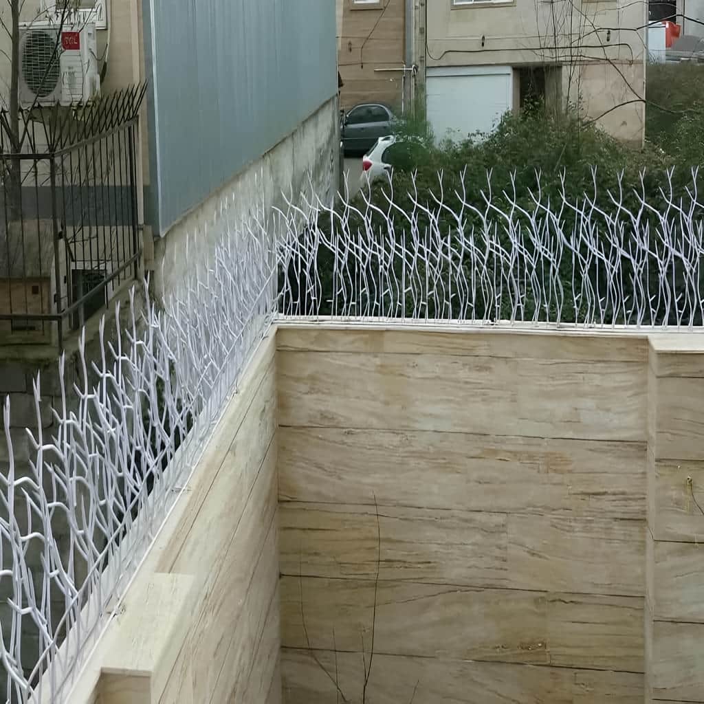 حفاظ روی دیوار با تراکم مناسب برای کاهش مسیر عبور