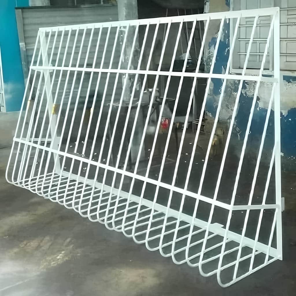 12 نمونه حفاظ پنجره مشکی طلایی نما