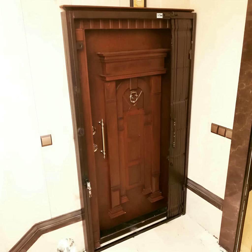درب آکاردئونی مدرن مشکی ورودی اداری برای دفتر کار