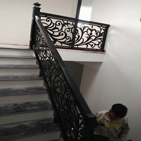 نرده سی ان سی راه پله دکوراتیو