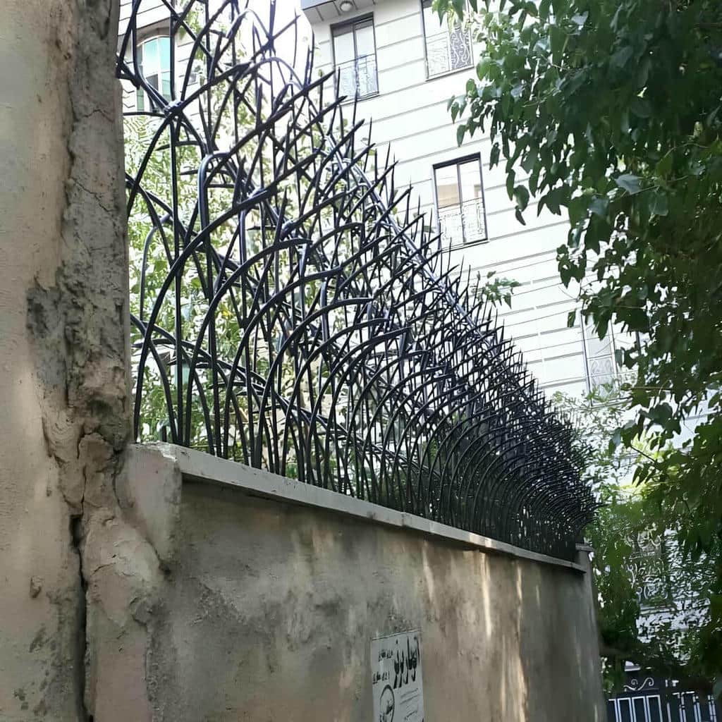 ساخت حفاظ دیوار با میلگرد آجدار با پوشش ضدزنگ
