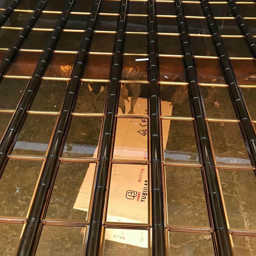 13 مدل کرکره برقی فروشگاه شفاف