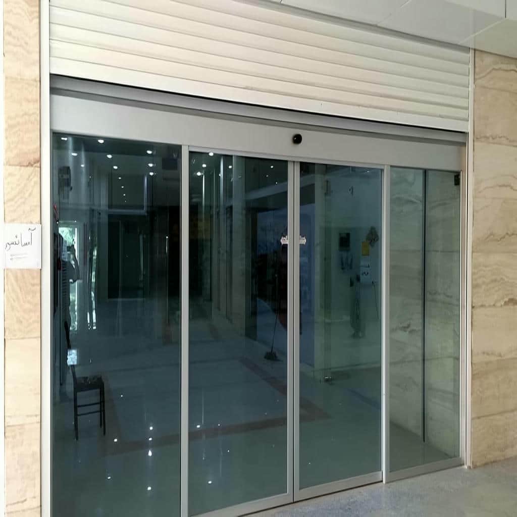 رنگ فروش کرکره برقی رنگی نمای فروشگاه مناسب گالری