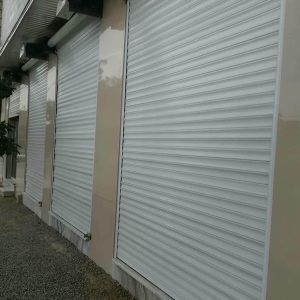 12 طرح کرکره برقی رنگی نمای فروشگاه