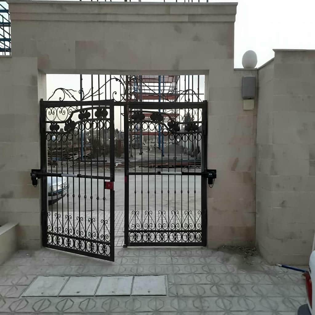 جک هیدرولیک ایتالیایی درب پارکینگ مناسب ورودی پرتردد