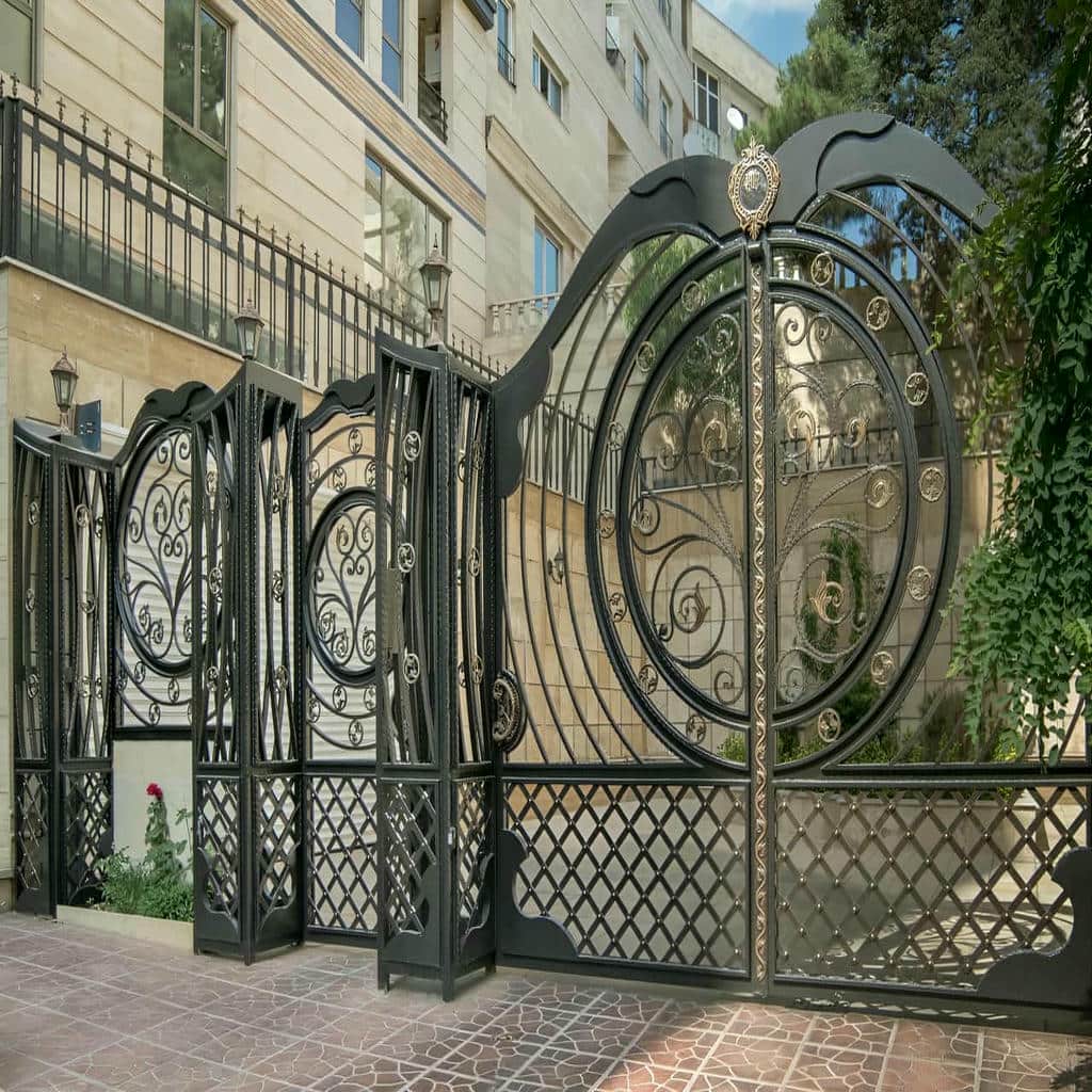 درب پارکینگ عریض ماشین رو مناسب ورودی خودرو